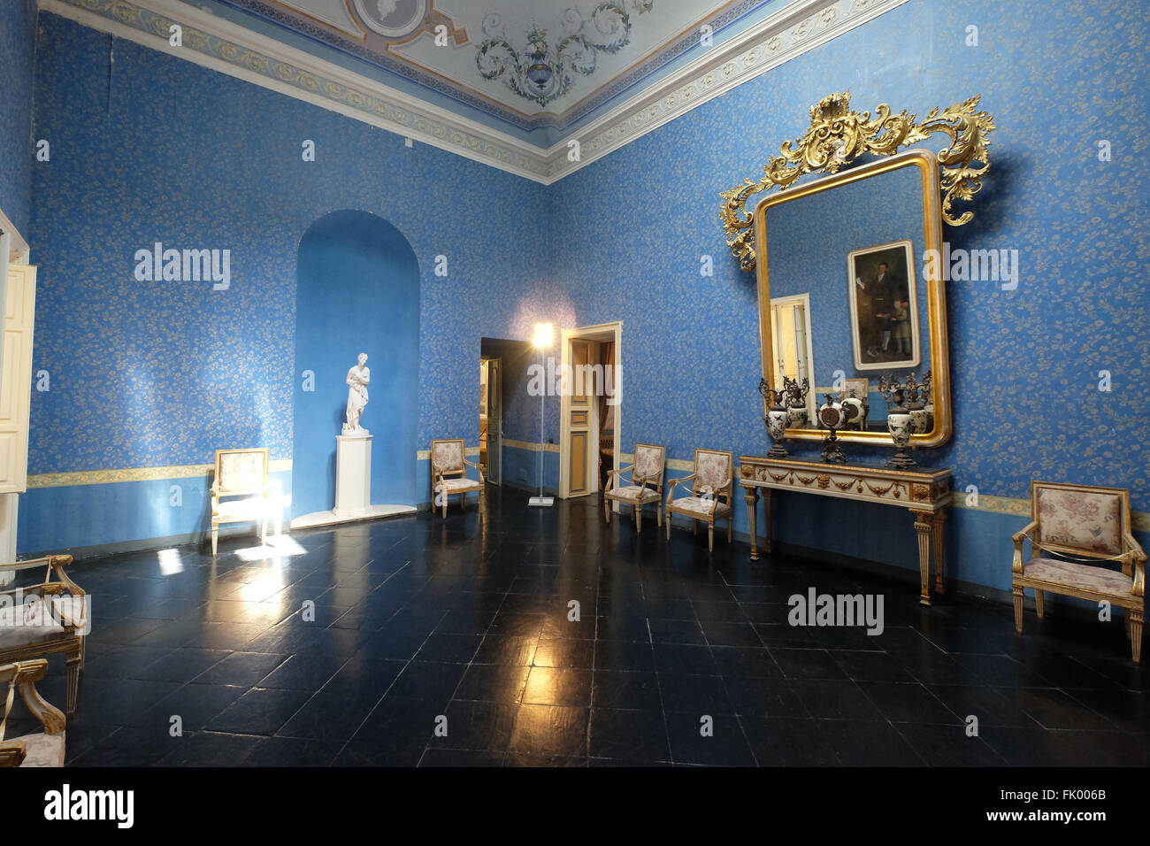 donnafugata castle,interior,waiting room,donnafugata,sicily,italy donnafugata castle,interior,waiting room,donnafugata,sicily,italy