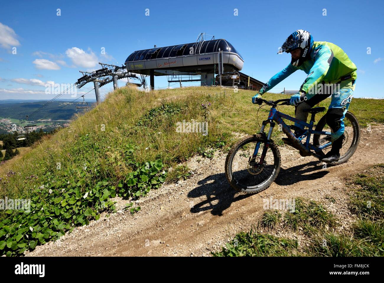 Summit Chair Lift france, doubs, metabief, morond, summit, arrival of the chairlift Summit Chair Lift france, doubs, metabief, morond, summit, arrival of the chairlift