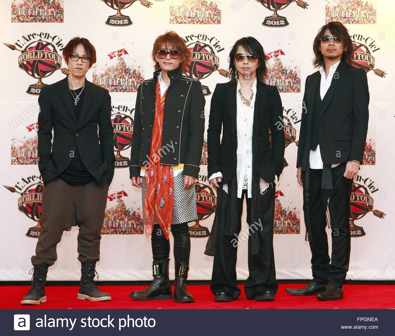 http://c8.alamy.com/comp/FPGNEA/japanese-rock-band-larc-en-ciel-members-l-r-drummer-yukihiro-bassist-FPGNEA.jpg