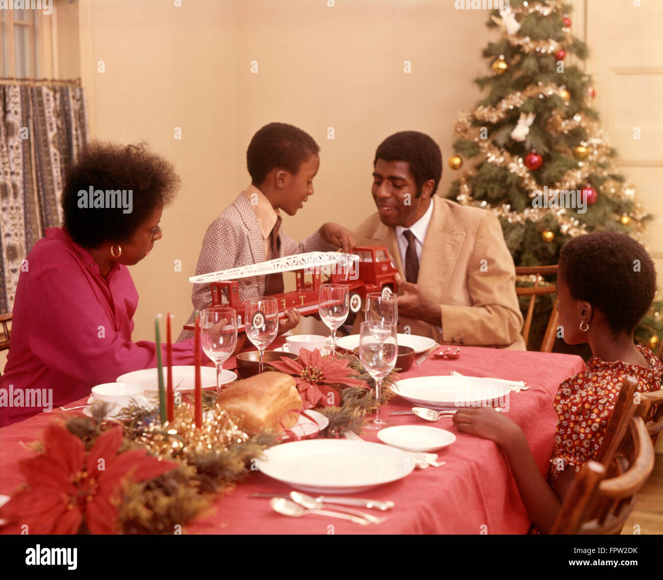 american family at a christmas eve dinner in amy tans fish cheeks What occurred during christmas eve dinner that caused amy's despair start studying fish cheeks why did amy tan name this passage fish cheeks. american family at a christmas eve dinner in amy tans fish cheeks What occurred during christmas eve dinner that caused amy's despair start studying fish cheeks why did amy tan name this passage fish cheeks.