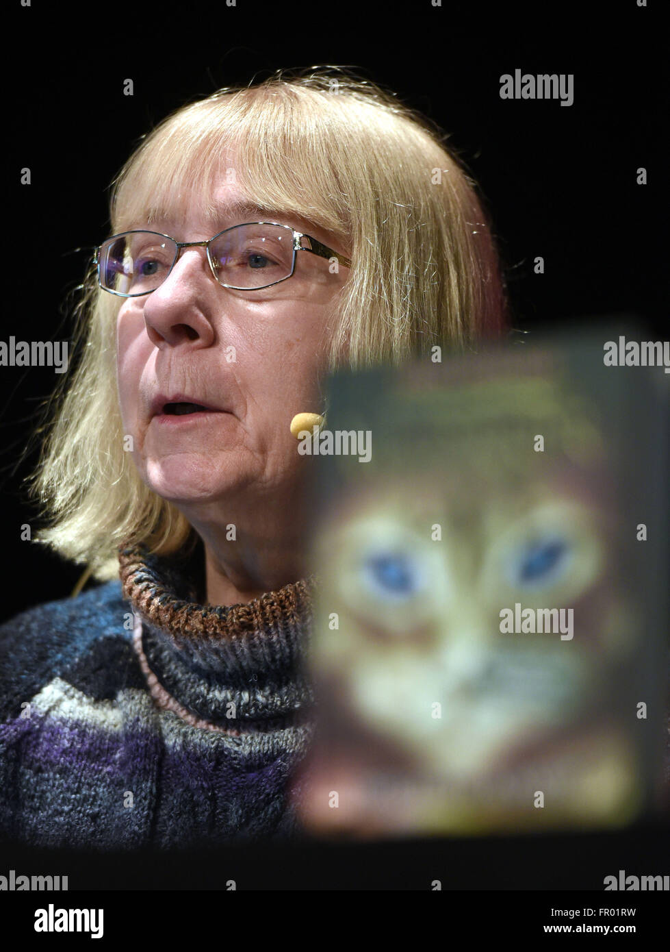 Stock Foto - Writer Cherith Baldry pictured at a reading as part of the ...