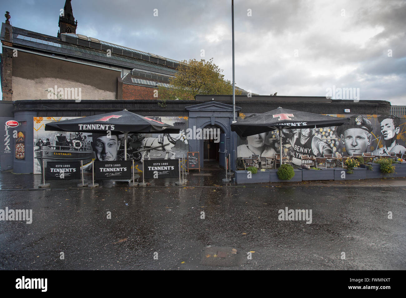 The Clutha Vaults pub in Glasgow Stock Photo, Royalty Free Image