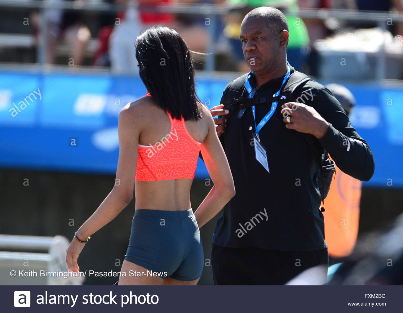 norwalk-california-usa-16th-apr-2016-nikes-vashti-cunningham-left-FXM2BG.jpg
