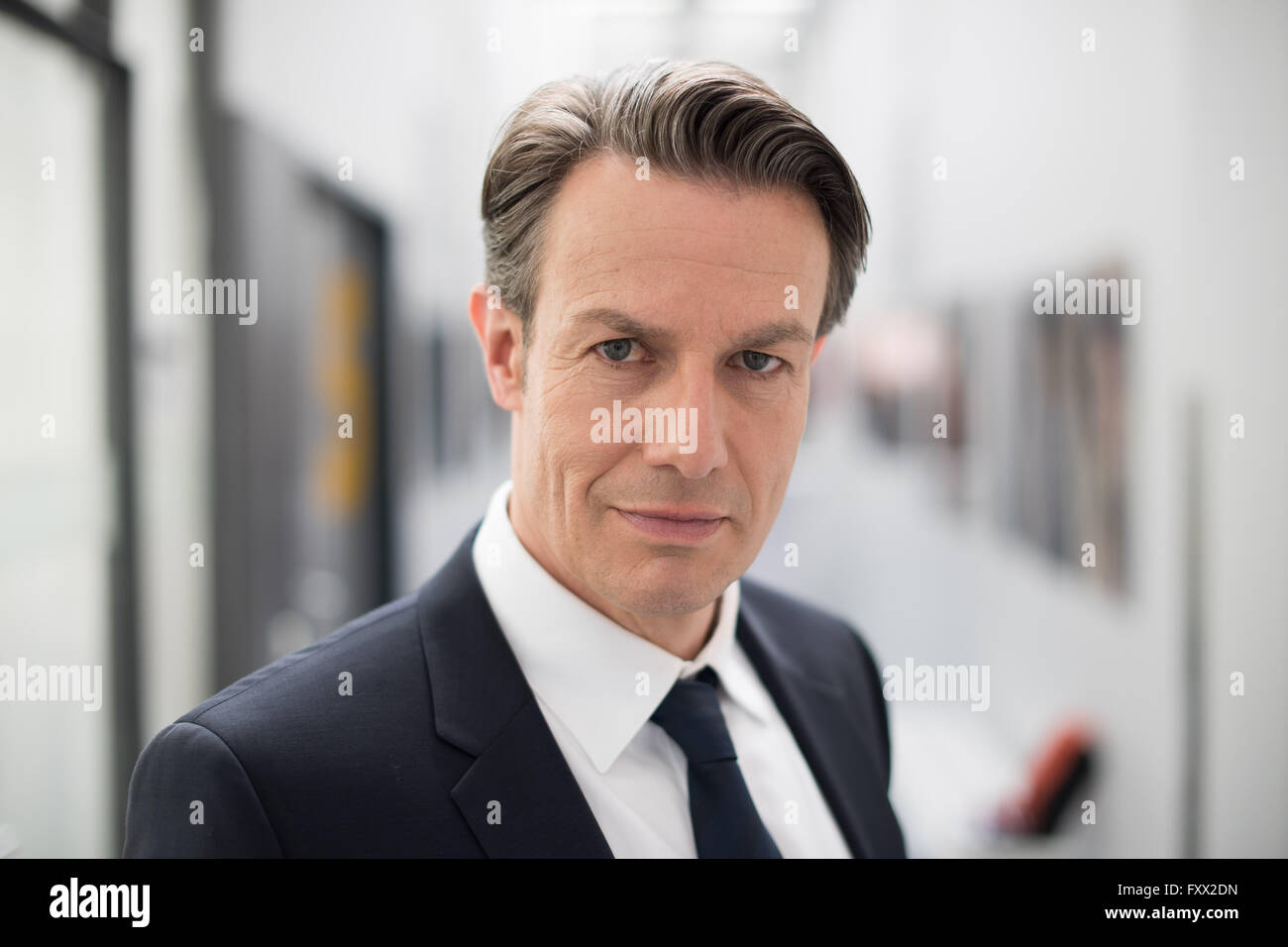 Urs Remond, in the role of <b>Jeff Parker</b>, posing during a photo call in ... - hamburg-germany-18th-apr-2016-urs-remond-in-the-role-of-jeff-parker-FXX2DN