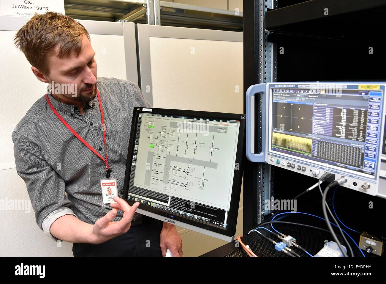 Engineer Jiri Nykodym of Honeywell presents JetWave wireless Stock