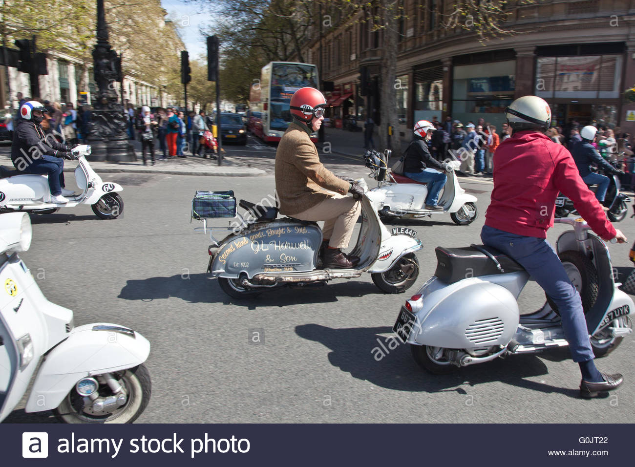 1st May 2016 Vespa Lambretta And Mod Scooters Took Part In The Annual Buckingham Palace Scooter Run Central London Credit Sylvie JARROSSAY Alamy Live 1st May 2016 Vespa Lambretta And Mod Scooters Took Part In The Annual Buckingham Palace Scooter Run Central London Credit Sylvie JARROSSAY Alamy Live