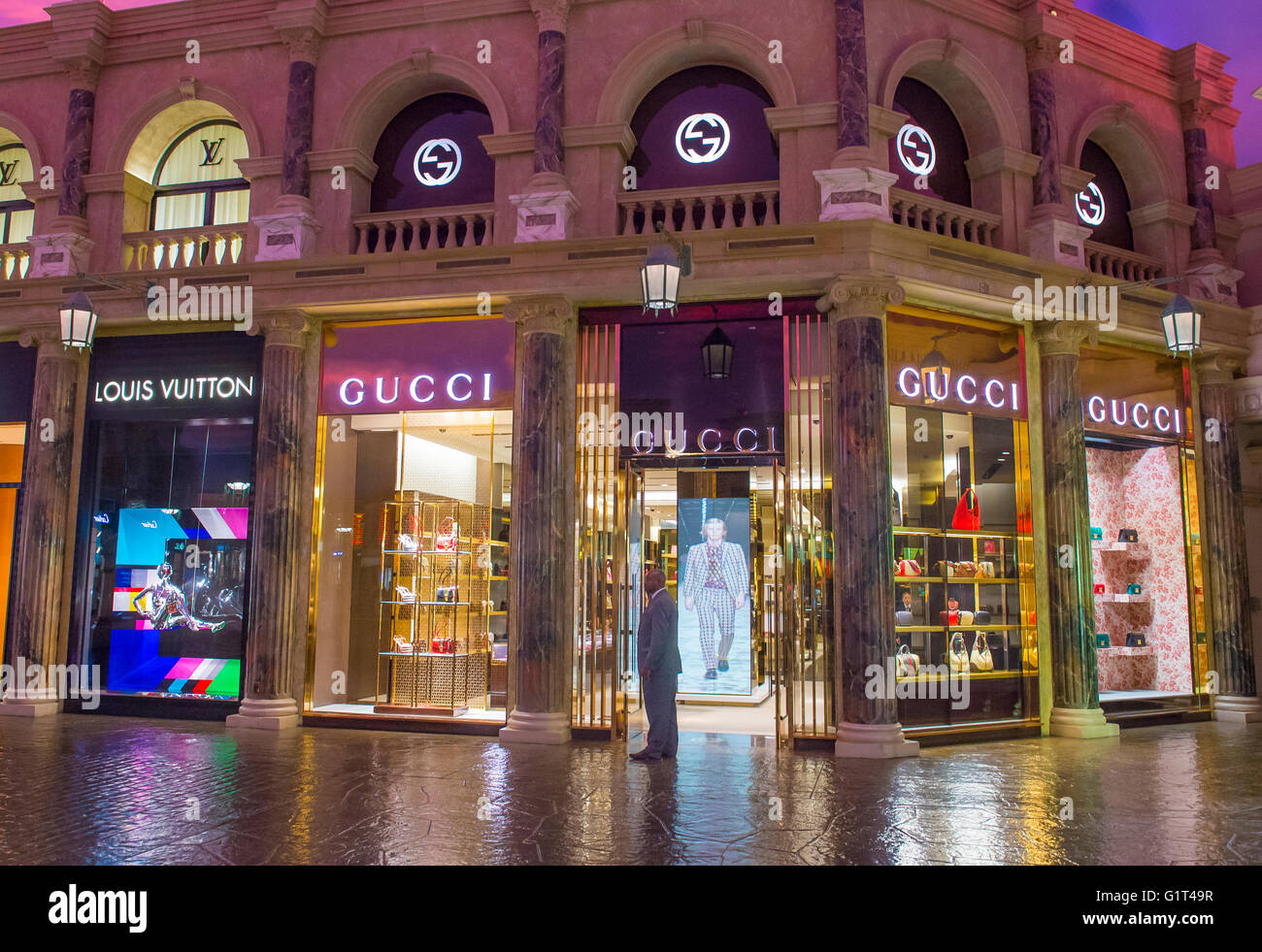 Exterior of a Gucci store in Caesars Palace hotel in Las Vegas Stock Photo, Royalty Free Image ...