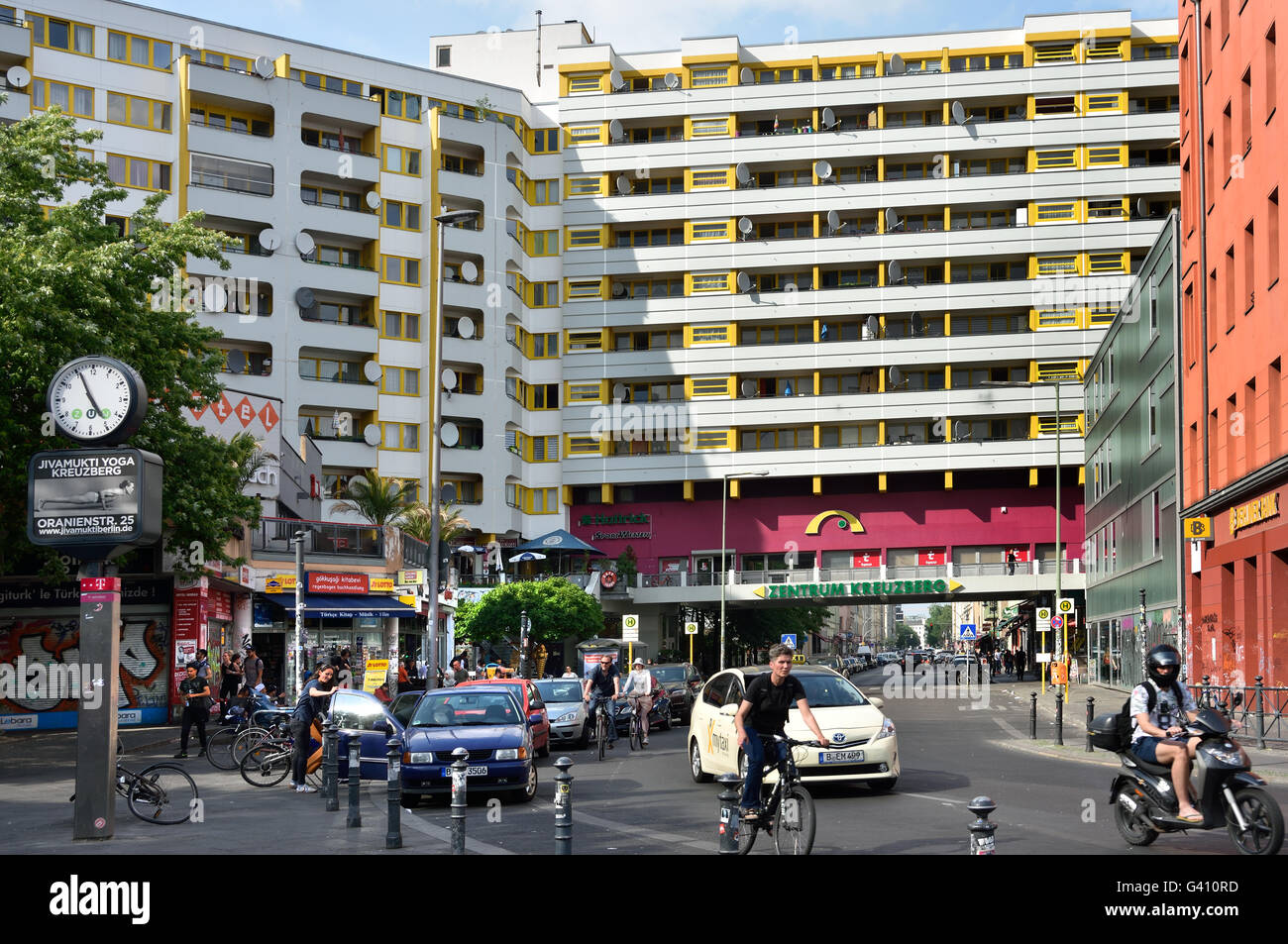 Zentrum ( Center ) Kreuzberg ( surrounding district Kottbusser Tor