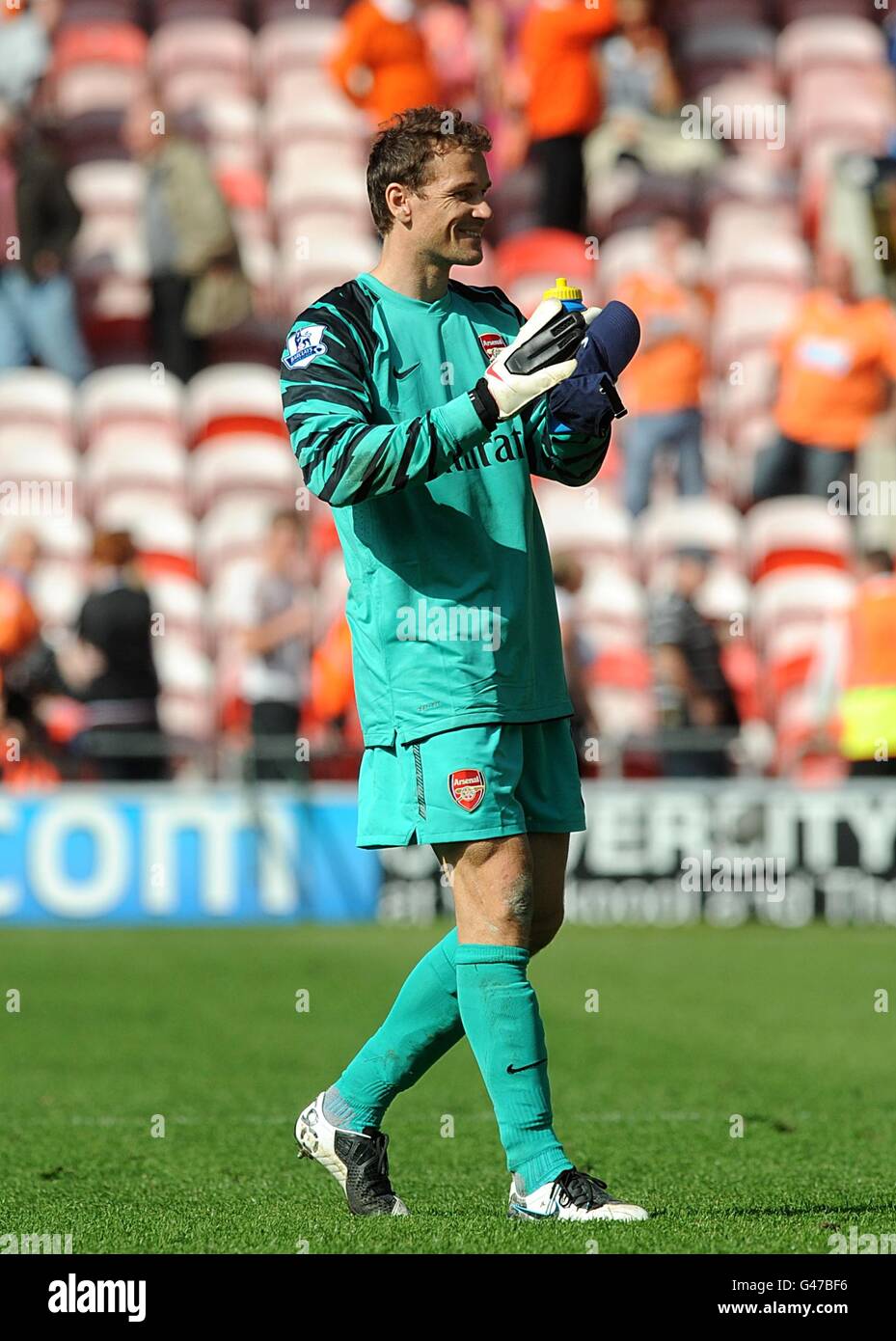 Arsenal Goalkeeper Jens Lehmann Celebrates Victory After The Final