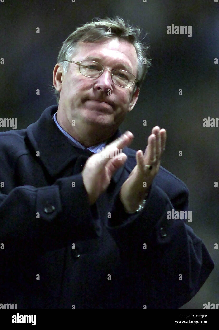 Football Watching Alex Ferguson Hi Res Stock Photography And Images Alamy