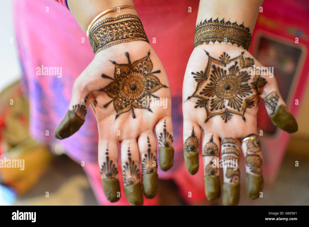 henna design stock photos u0026 henna design stock images alamy henna design stock photos u0026 henna design stock images alamy