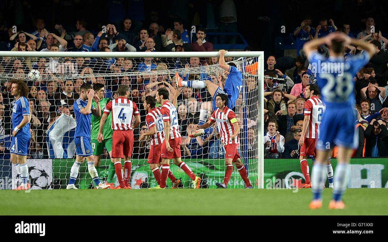 Chelsea S Branislav Ivanovic Swings On The Crossbar After A Missed