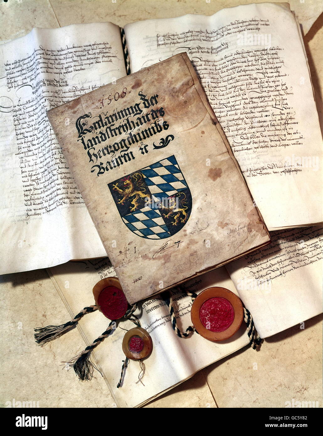 justice in medieval times Medieval english towns - glossary groups that have in modern times been referred to as formed one basis for local administration of justice. justice in medieval times Medieval english towns - glossary groups that have in modern times been referred to as formed one basis for local administration of justice.