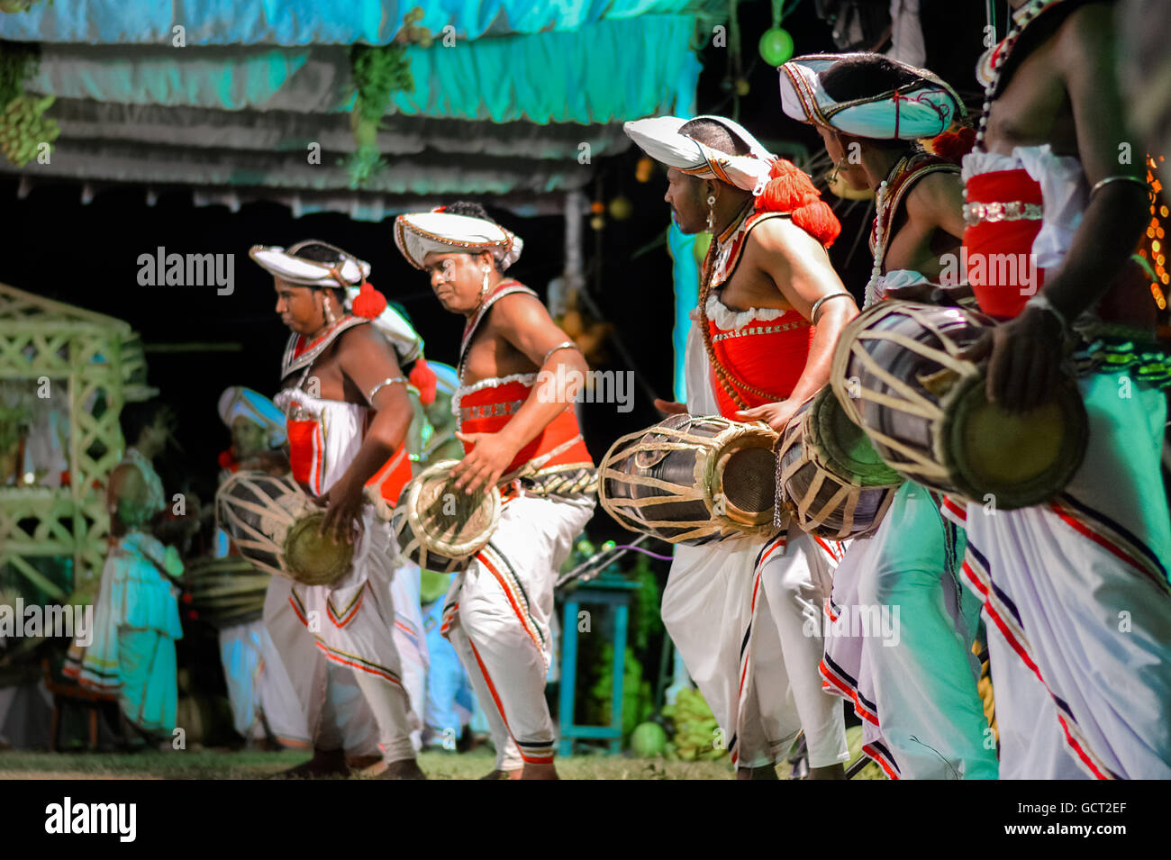 traditional dancing in sri lanka Kandyan dancing and drumming is sri lanka’s iconic performing art, and you’re unlikely to spend long in the city without seeing a troupe of performers. traditional dancing in sri lanka Kandyan dancing and drumming is sri lanka’s iconic performing art, and you’re unlikely to spend long in the city without seeing a troupe of performers.