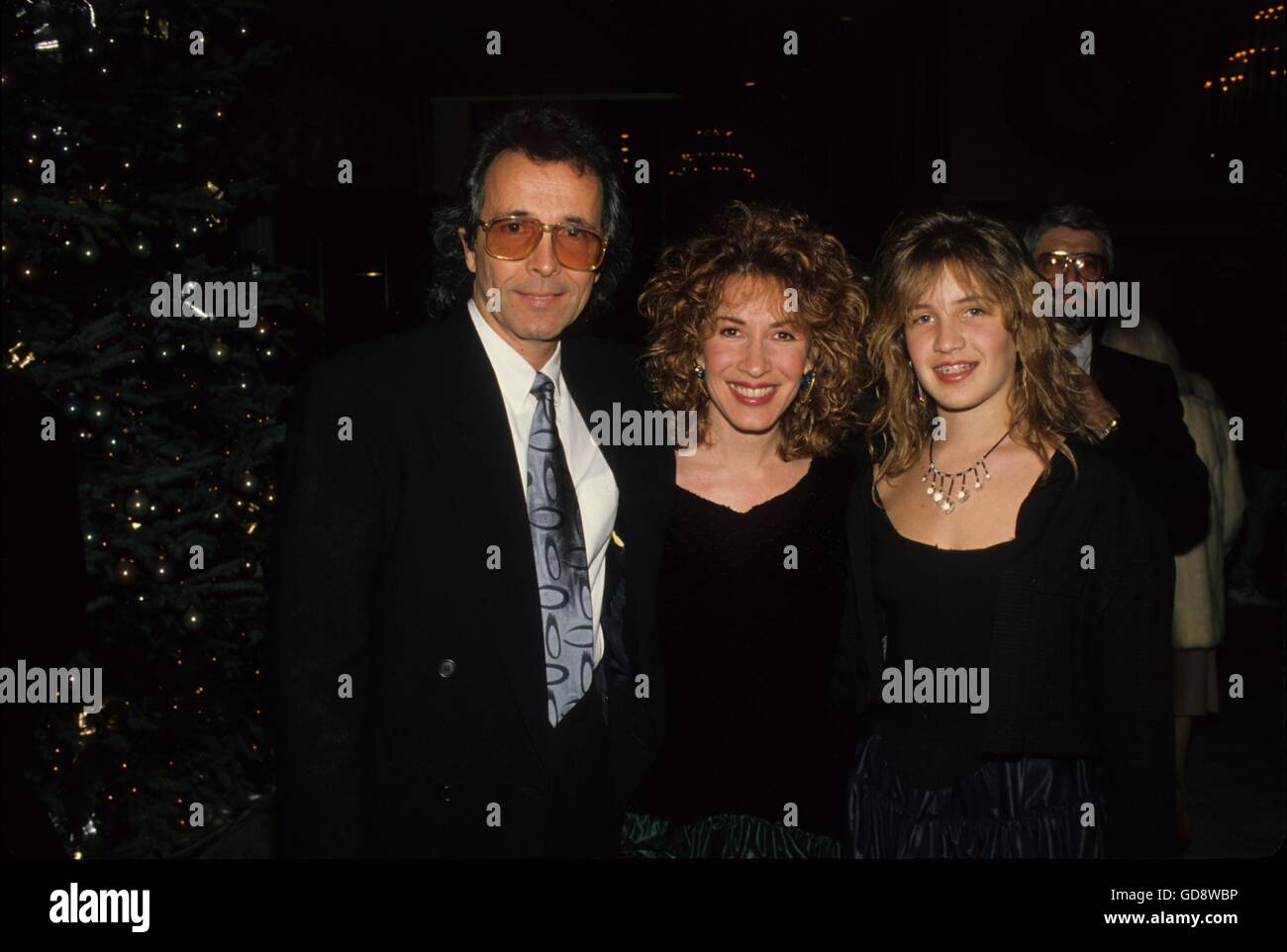 HERB ALPERT with wife Lani Hall and daughter Aria Alpert 1988. © Stock
