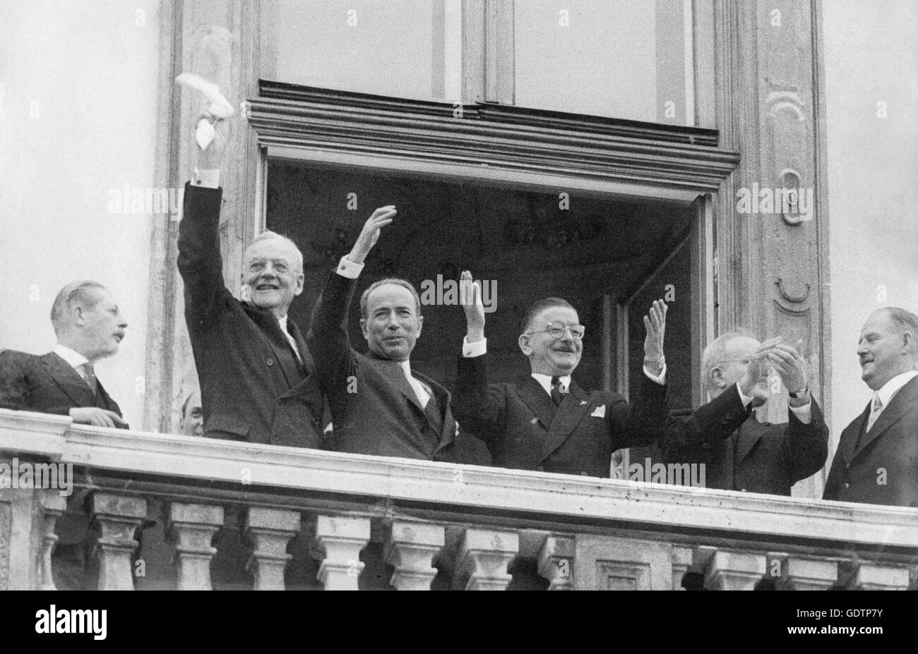 Austrian State Treaty, 1955 Stock Photo 111797055 Alamy