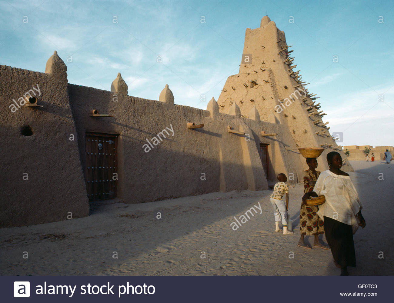 sahara and timbuktu The first book for general readers about the storied past of one of the world’s most fabled cities timbuktu — the name still evokes an exotic, faraway place, even though the city’s glory days are long gone unspooling its history and legends, resolving myth with reality, marq de villiers and. sahara and timbuktu The first book for general readers about the storied past of one of the world’s most fabled cities timbuktu — the name still evokes an exotic, faraway place, even though the city’s glory days are long gone unspooling its history and legends, resolving myth with reality, marq de villiers and.