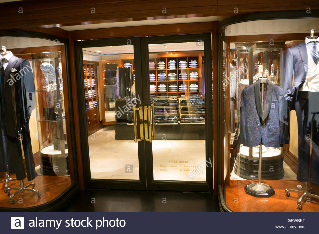 Men's clothing store Stock Photo, Royalty Free Image 113040028 Alamy