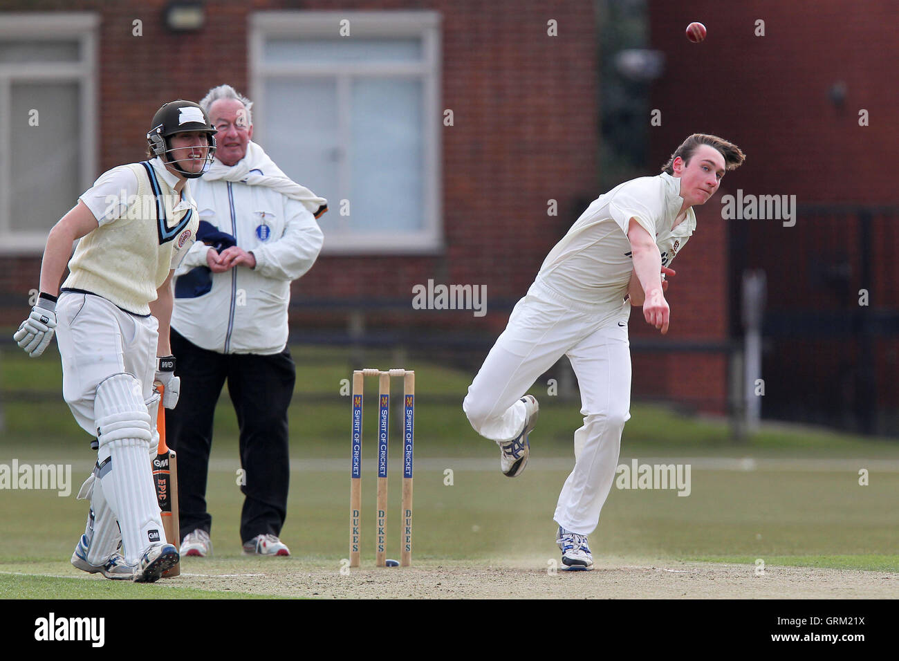 Oliver Bocking in bowling action for Essex Cambridgeshire CCC vs