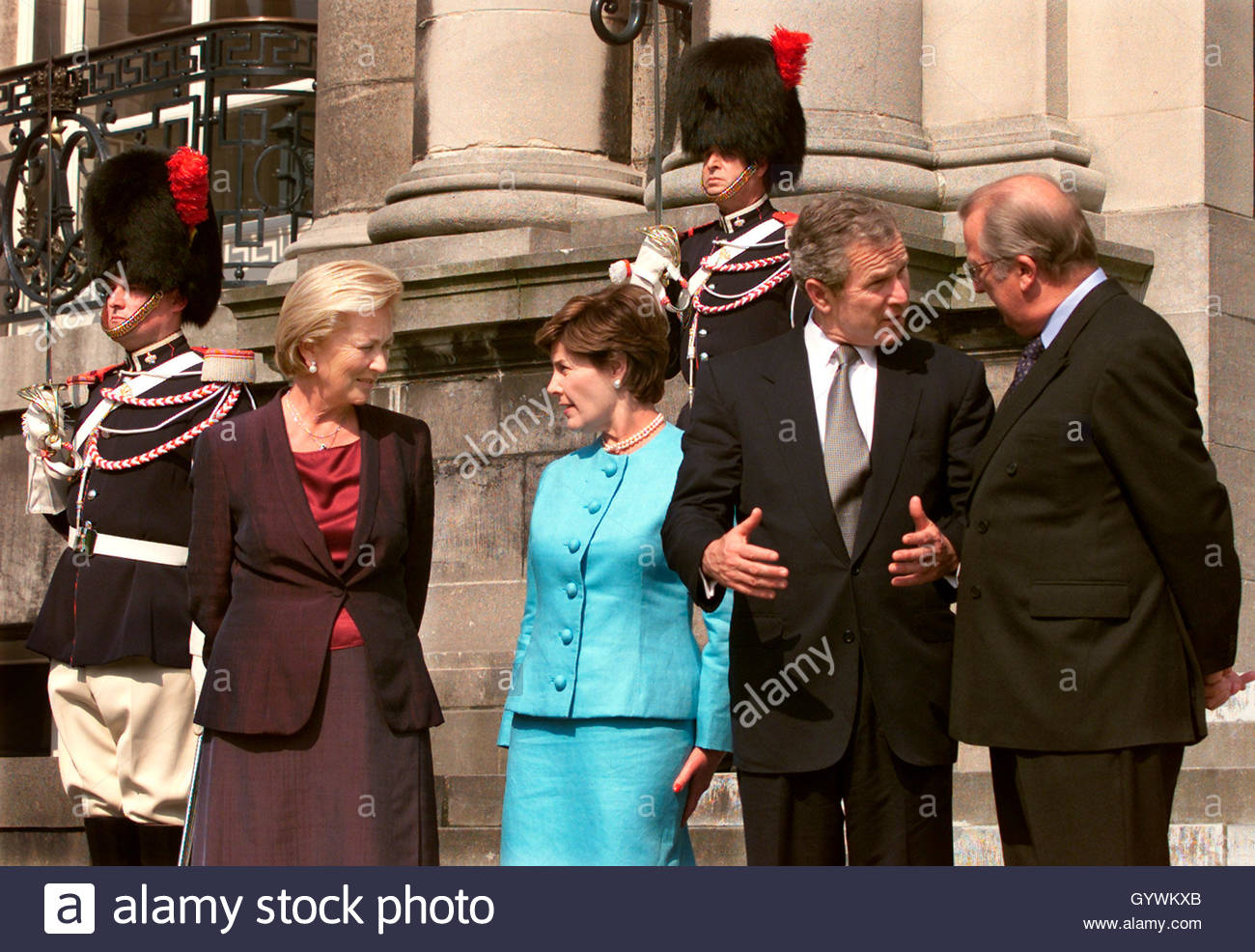 queen-paola-of-belgium-l-and-us-first-lady-laura-bush-chat-together-GYWKXB.jpg