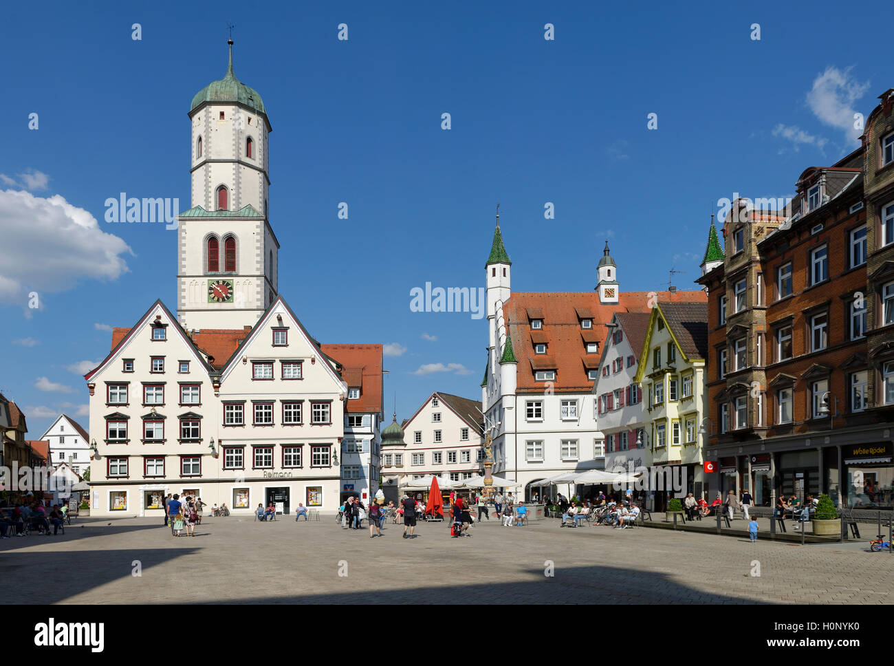 Marktplatz, simultane Stadtpfarrkirche St. Maria und Martin, Biberach
