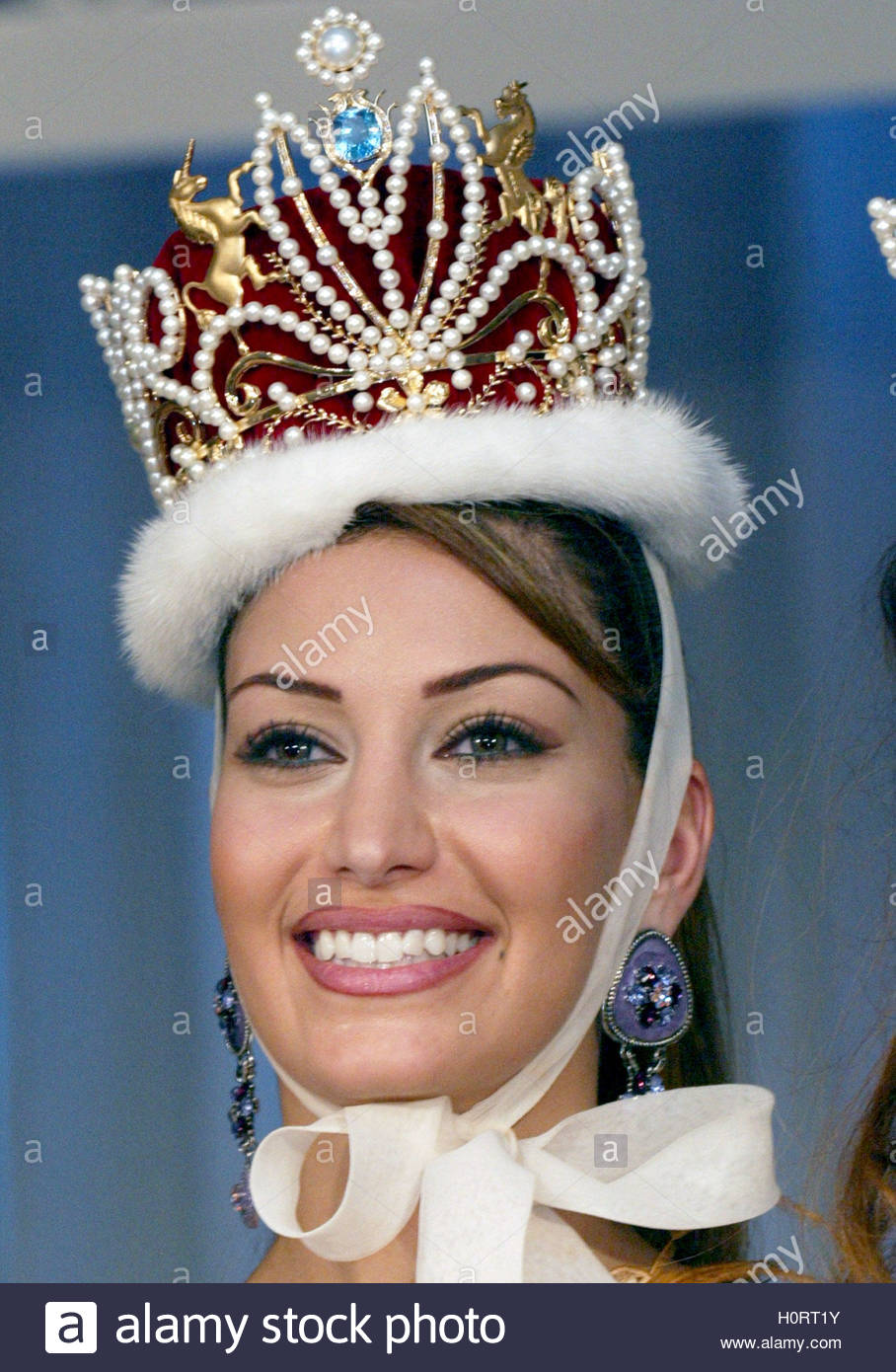 miss-lebanon-christina-sawaya-smiles-aft