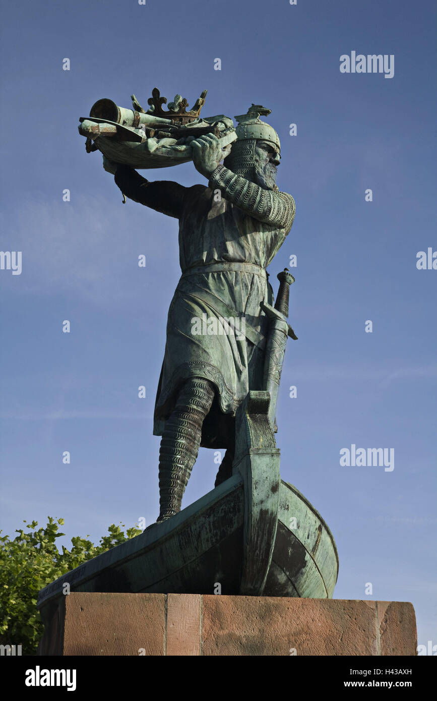 Hagen Von Tronje Hagen Von Tronje