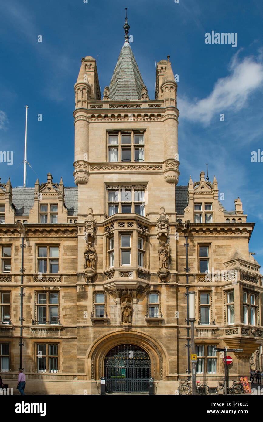 Entrance To Gonville And Caius College, Cambridge, Cambridgeshire Stock ...