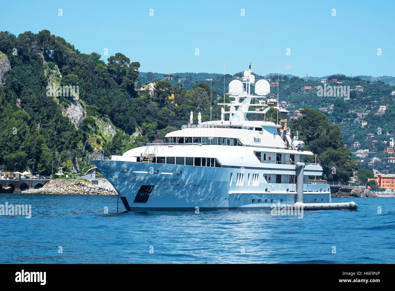 Super Luxury Yacht Hi Res Stock Photography And Images Alamy