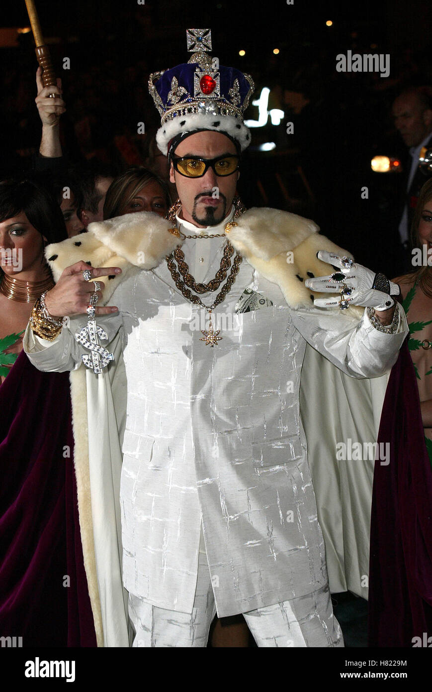 ALI G "ALI G IN DA HOUSE" PREMIER THE EMPIRE LEICESTER SQ LONDON Stock Photo, Royalty Free Image