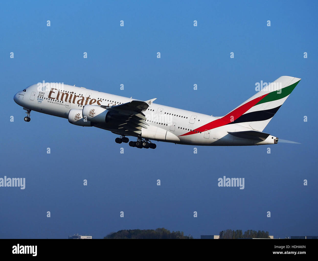 A Edk Emirates Airbus A Cn Takeoff From Schiphol Runway