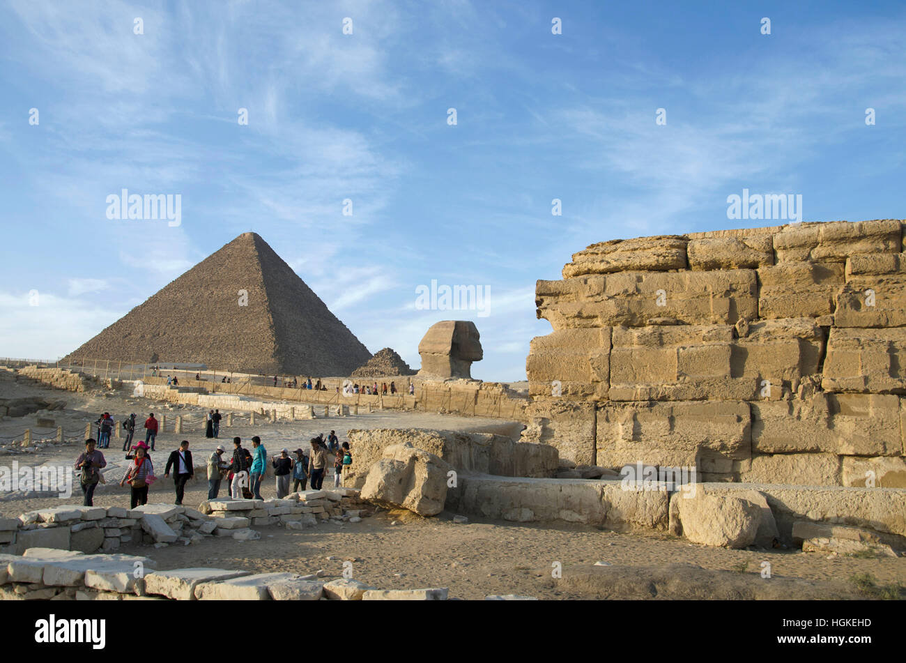 a description of the great pyramids as the oldest of seven wonders The great pyramid at giza is the only one of the seven wonders that is still standing today built by the egyptians in the third century bce, the great pyramid is one. a description of the great pyramids as the oldest of seven wonders The great pyramid at giza is the only one of the seven wonders that is still standing today built by the egyptians in the third century bce, the great pyramid is one.