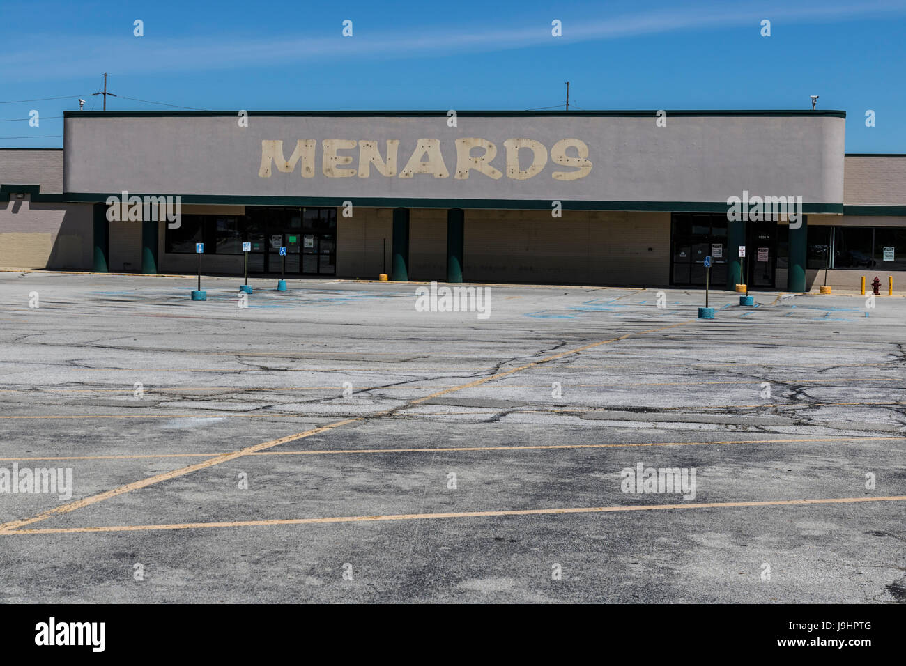 Home Improvement Sites indianapolis - circa june 2017: recently shuttered menards home Home Improvement Sites indianapolis - circa june 2017: recently shuttered menards home