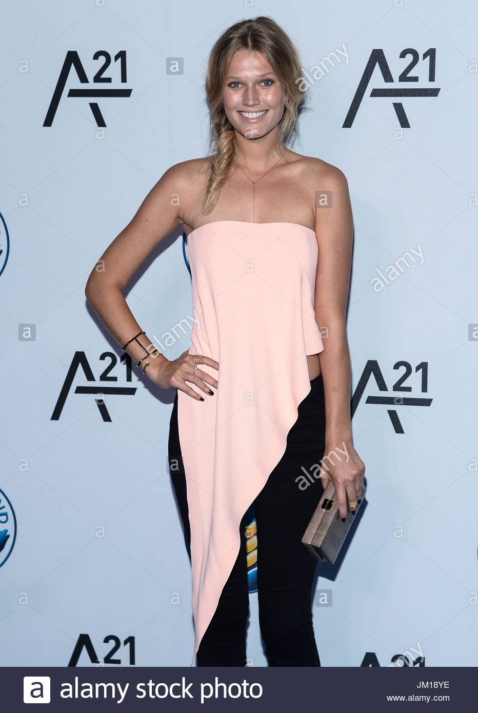 Celebrity Toni Garrn nude photos 2019 Celebrity Toni Garrn nude photos 2019