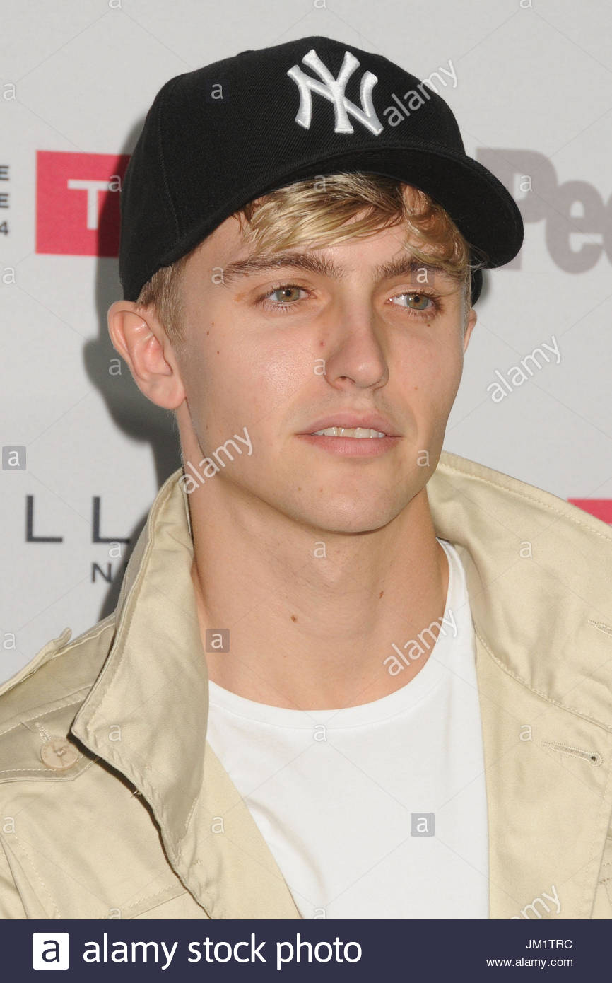 hart-denton-adm-peopleonestowatch-bp-516-16-september-2015-west-hollywood-JM1TRC.jpg