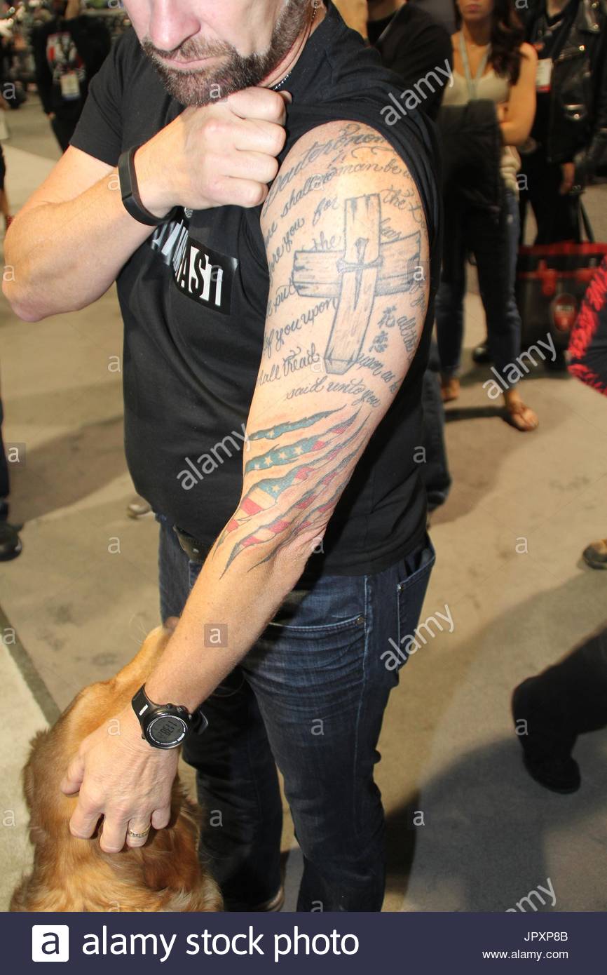craig morgan s arm tattoo widow of the american sniper craig morgan s arm tattoo widow of the american sniper