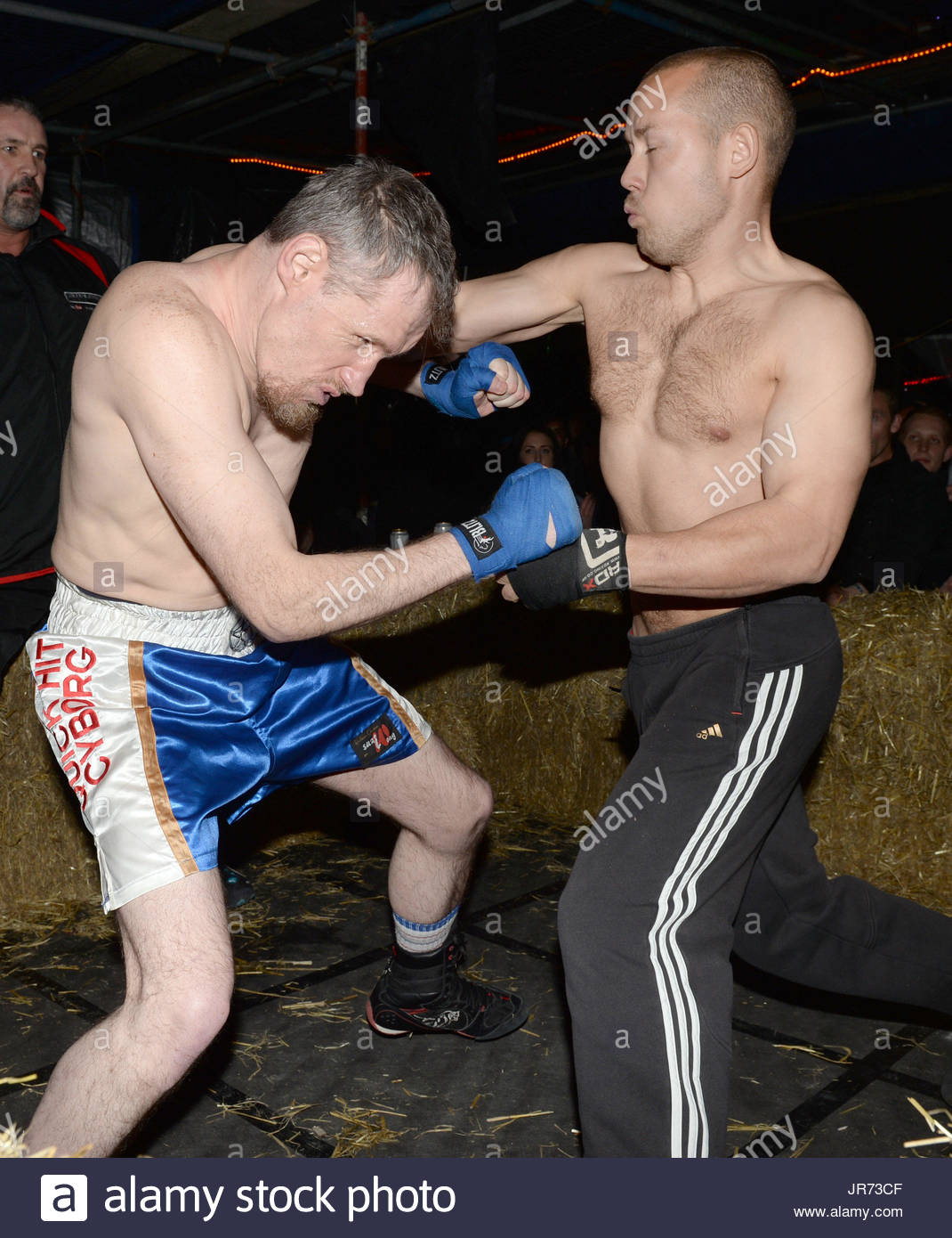 Bare Knuckle Boxing Stock Photos & Bare Knuckle Boxing Stock Images Alamy