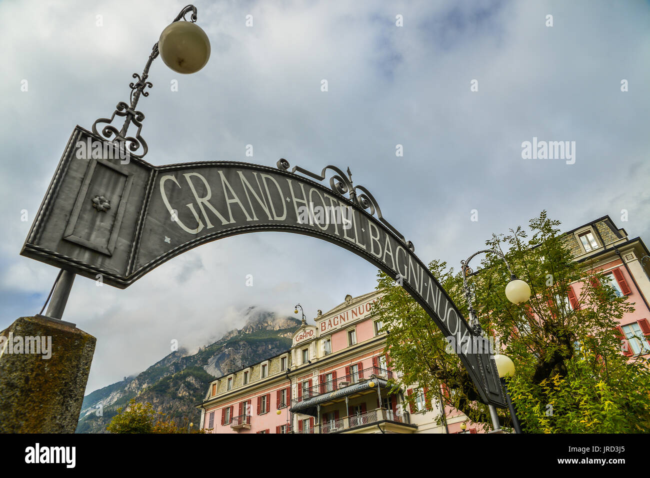 Grand Hotel Bagni Nuovi in Bormio, Italy Stock Photo: 152108269 - Alamy Grand Hotel Bagni Nuovi in Bormio, Italy Stock Photo: 152108269 - Alamy