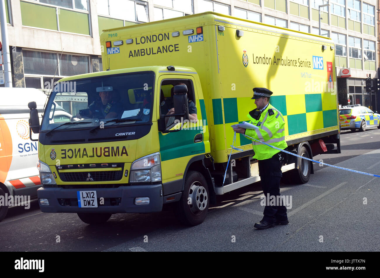 London, UK, Battersea 10/08/2017 Bus crashes into Poggen Pohl ... London, UK, Battersea 10/08/2017 Bus crashes into Poggen Pohl ...