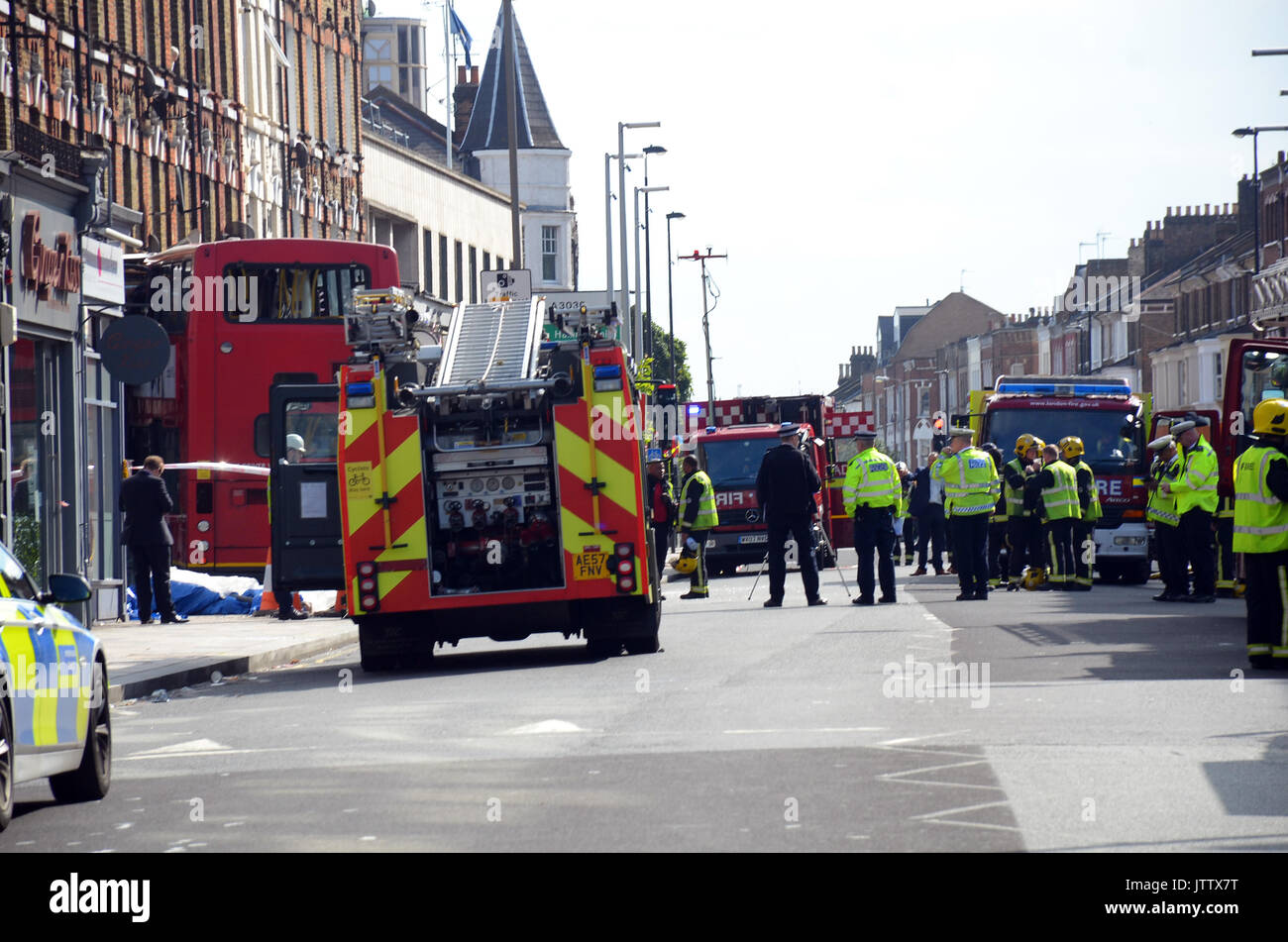 London, UK, Battersea 10/08/2017 Bus crashes into Poggen Pohl ... London, UK, Battersea 10/08/2017 Bus crashes into Poggen Pohl ...