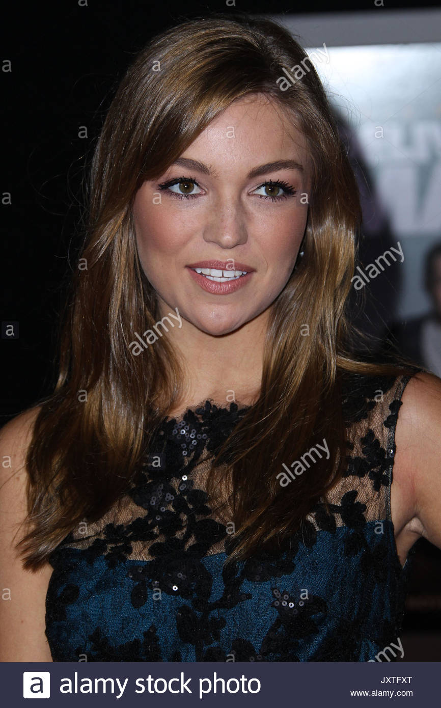 Celebrity Lili Simmons nude photos 2019 Celebrity Lili Simmons nude photos 2019