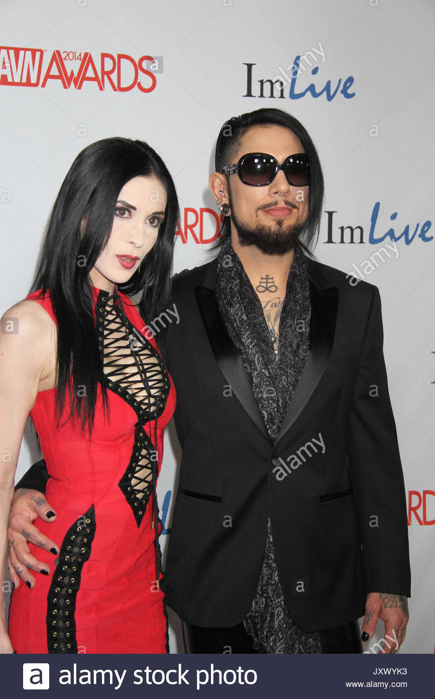 Dave Navarro And Aiden Ashley 2014 Avn Awards Held At Hard Rock Hotel And Casino In Las Vegas Nv On January 18 2014 Dave Navarro And Aiden Ashley 2014 Avn Awards Held At Hard Rock Hotel And Casino In Las Vegas Nv On January 18 2014