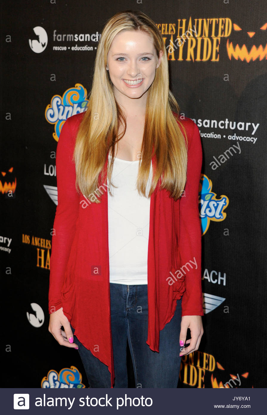 legs Celebrites Greer Grammer naked photo 2017 Cleavage Celebrites Greer Grammer naked photo 2017