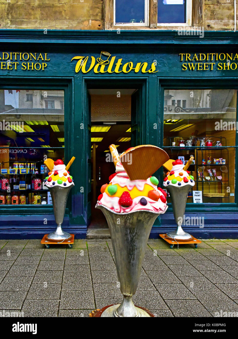 Sweet Shop Scotland Stock Photos & Sweet Shop Scotland Stock Images Alamy