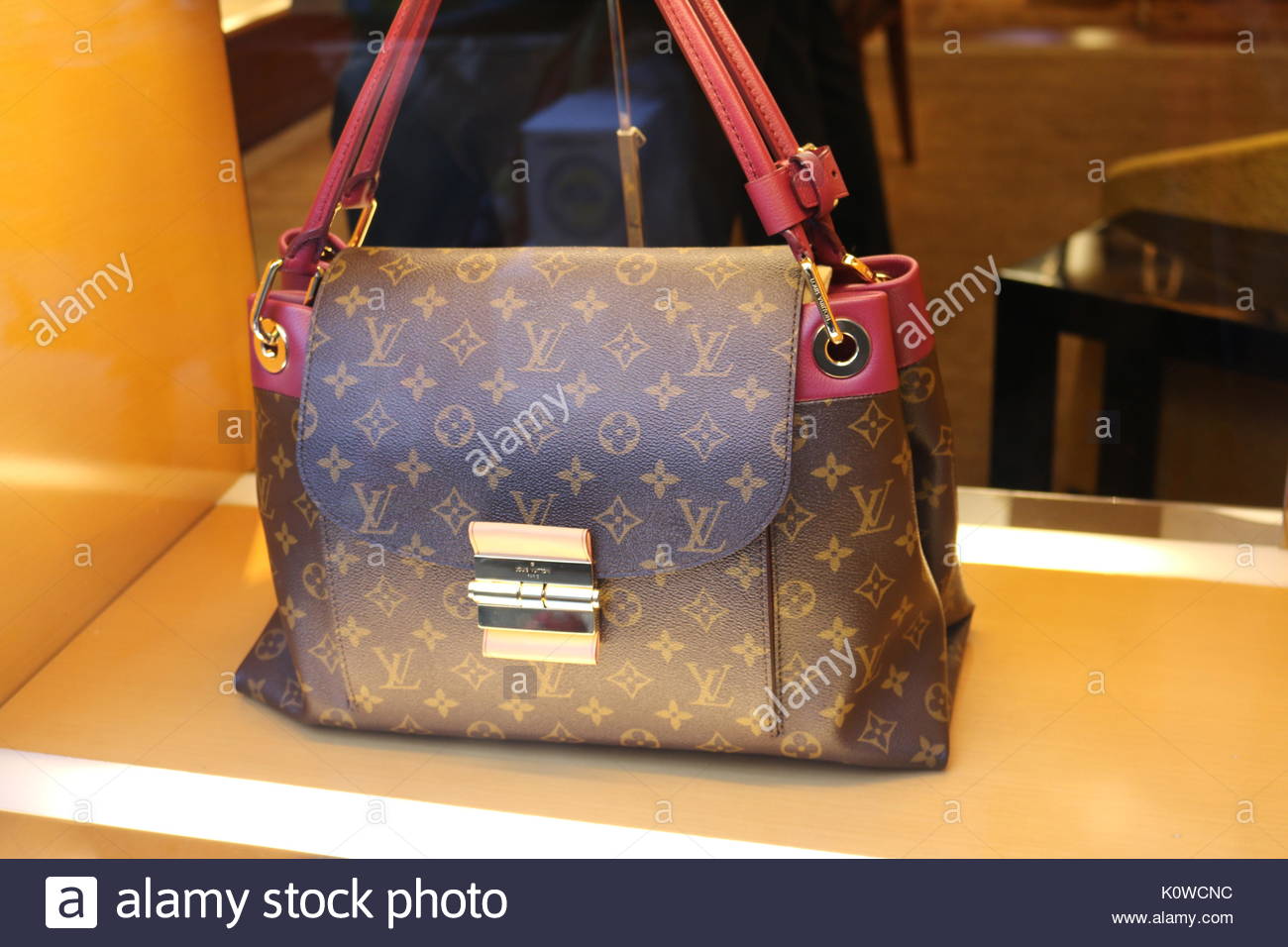 Louis Vuitton Bags Outlet Woodbury Commons Mall Ny Paul Smith
