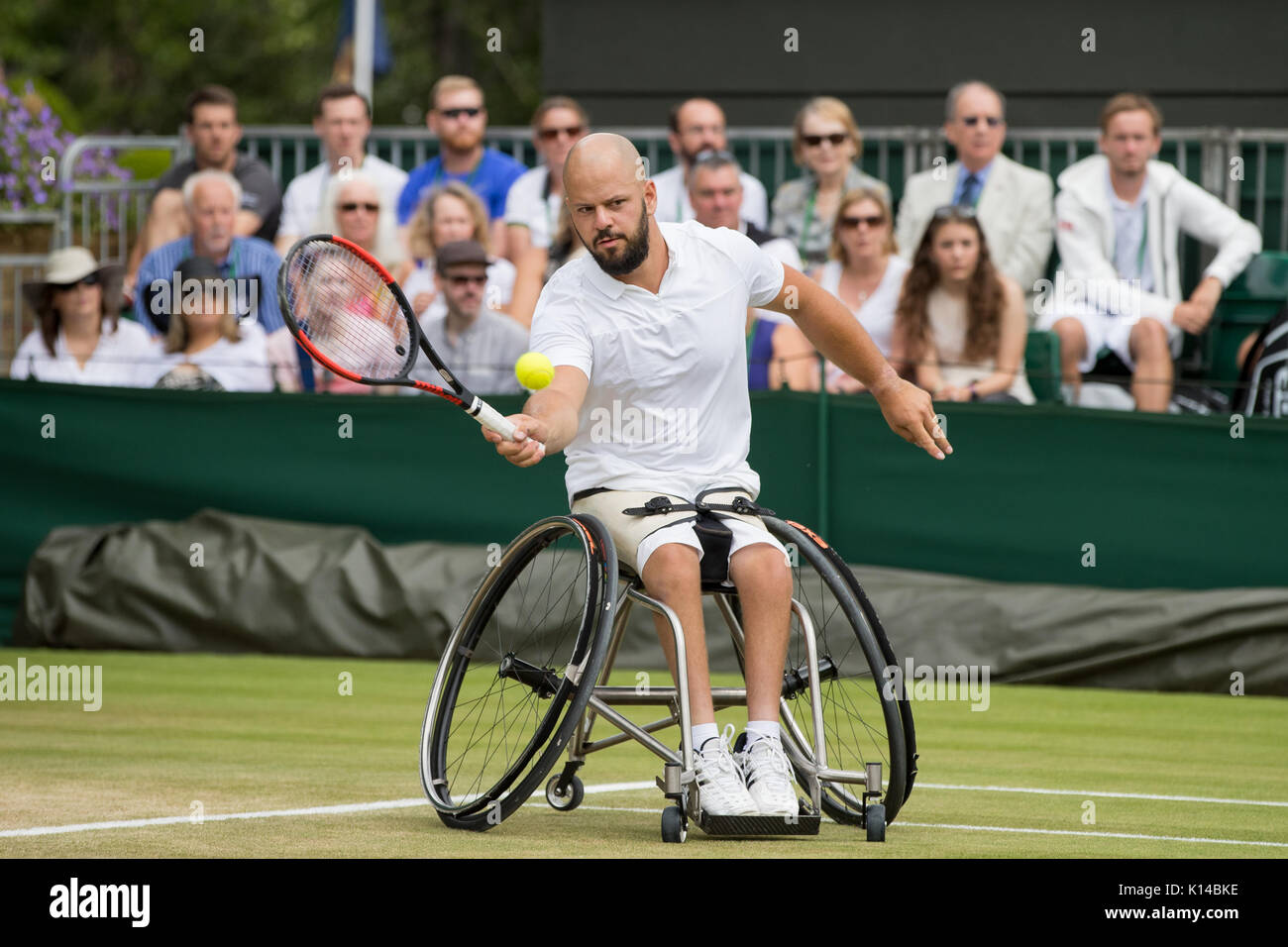 christian singles in wimbledon Wimbledon, qf (1938) christian boussus (5 march 1908 – august 2003) was a left-handed french tennis player who found success in the 1920s and 1930s contents 1 tennis career 2 playing style 3 personal life 4 grand slam finals 41 singles (1 runner-up) 42 doubles (1 runner-up) 43 mixed doubles (1. christian singles in wimbledon Wimbledon, qf (1938) christian boussus (5 march 1908 – august 2003) was a left-handed french tennis player who found success in the 1920s and 1930s contents 1 tennis career 2 playing style 3 personal life 4 grand slam finals 41 singles (1 runner-up) 42 doubles (1 runner-up) 43 mixed doubles (1.