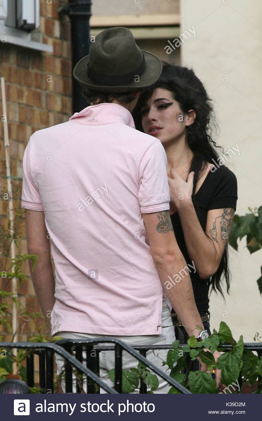 Watch MOBO awards to honour Amy Winehouse video Watch MOBO awards to honour Amy Winehouse video