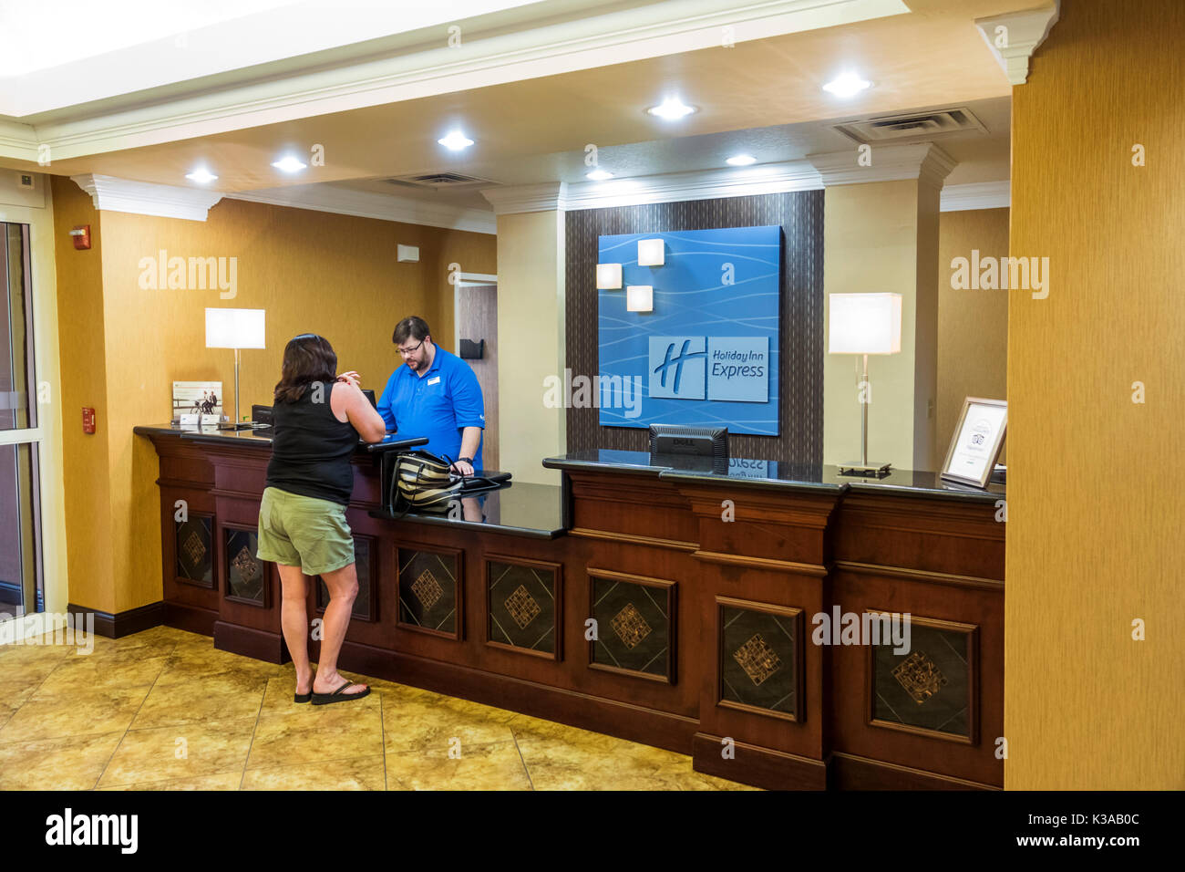 florida palm coast holiday inn express hotel front desk check in hotel front desk