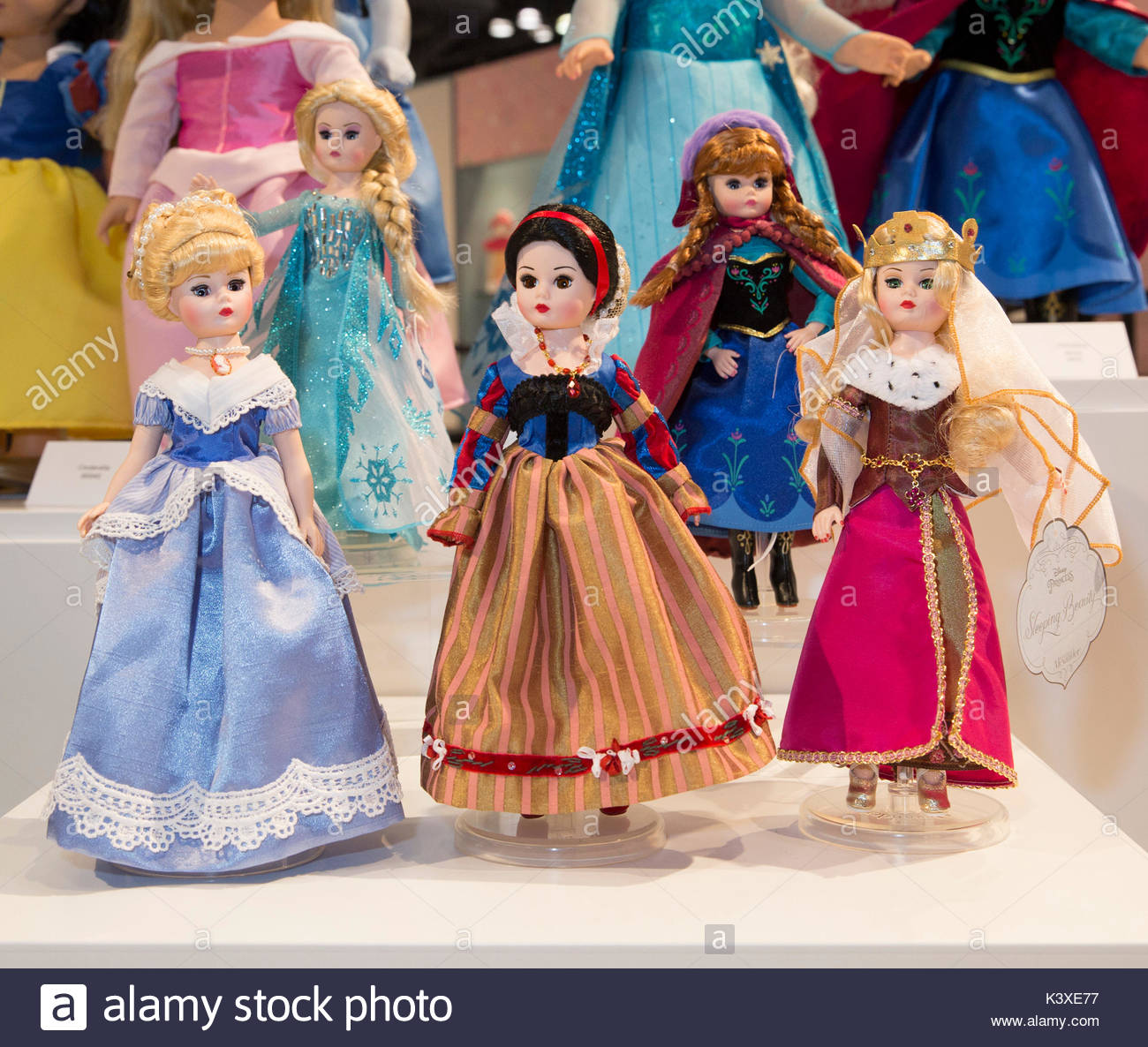 disney collectible dolls 2018