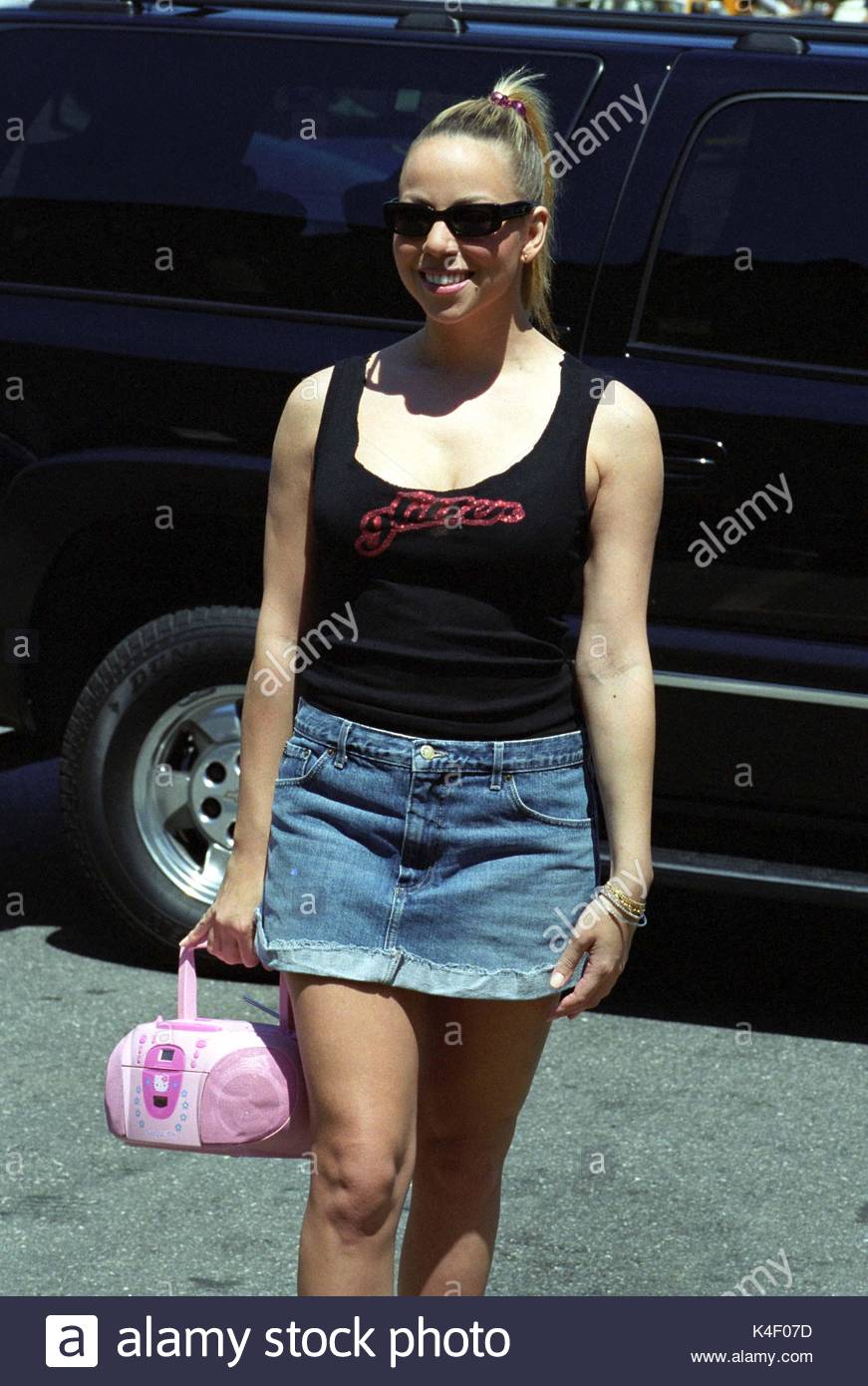 mariah-carey-mariah-carey-appears-at-fye